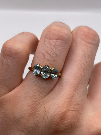 9ct gold blue zircon ring
