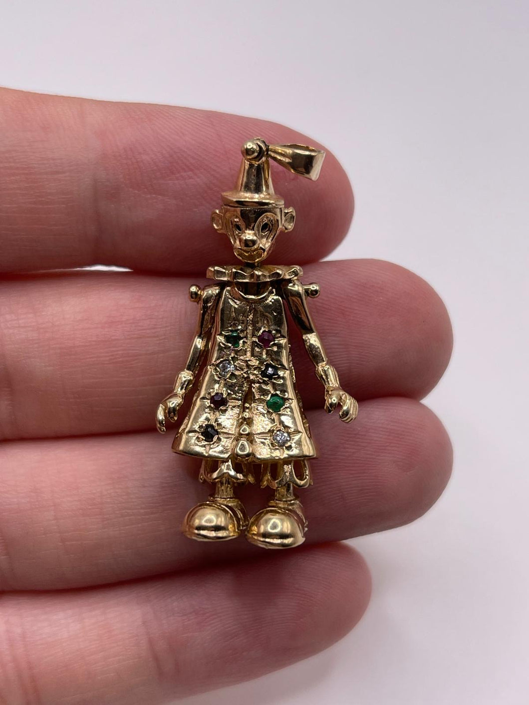 9ct gold multi-gem clown pendant