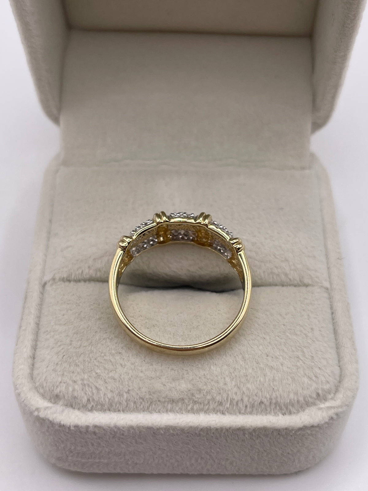 9ct gold diamond cluster ring