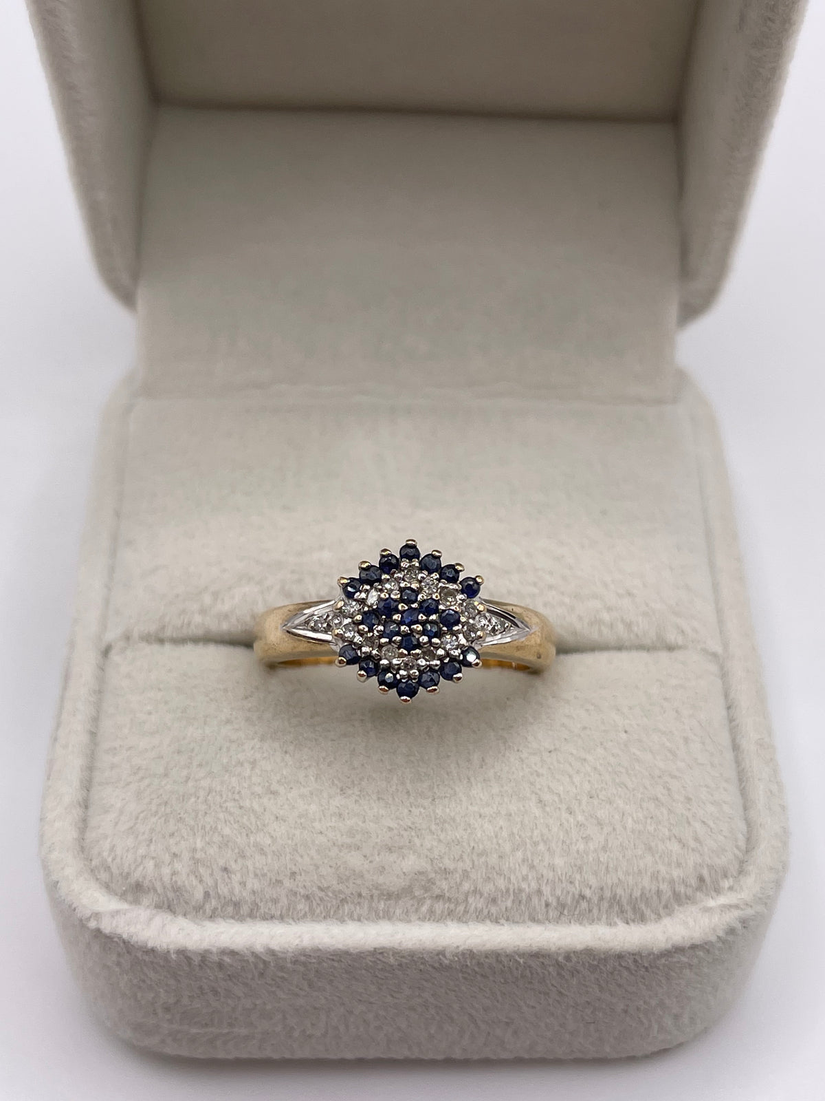 9ct gold sapphire and diamond cluster ring