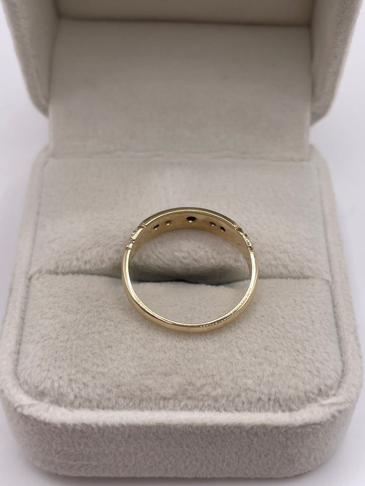 9ct gold sapphire and pearl gypsy ring