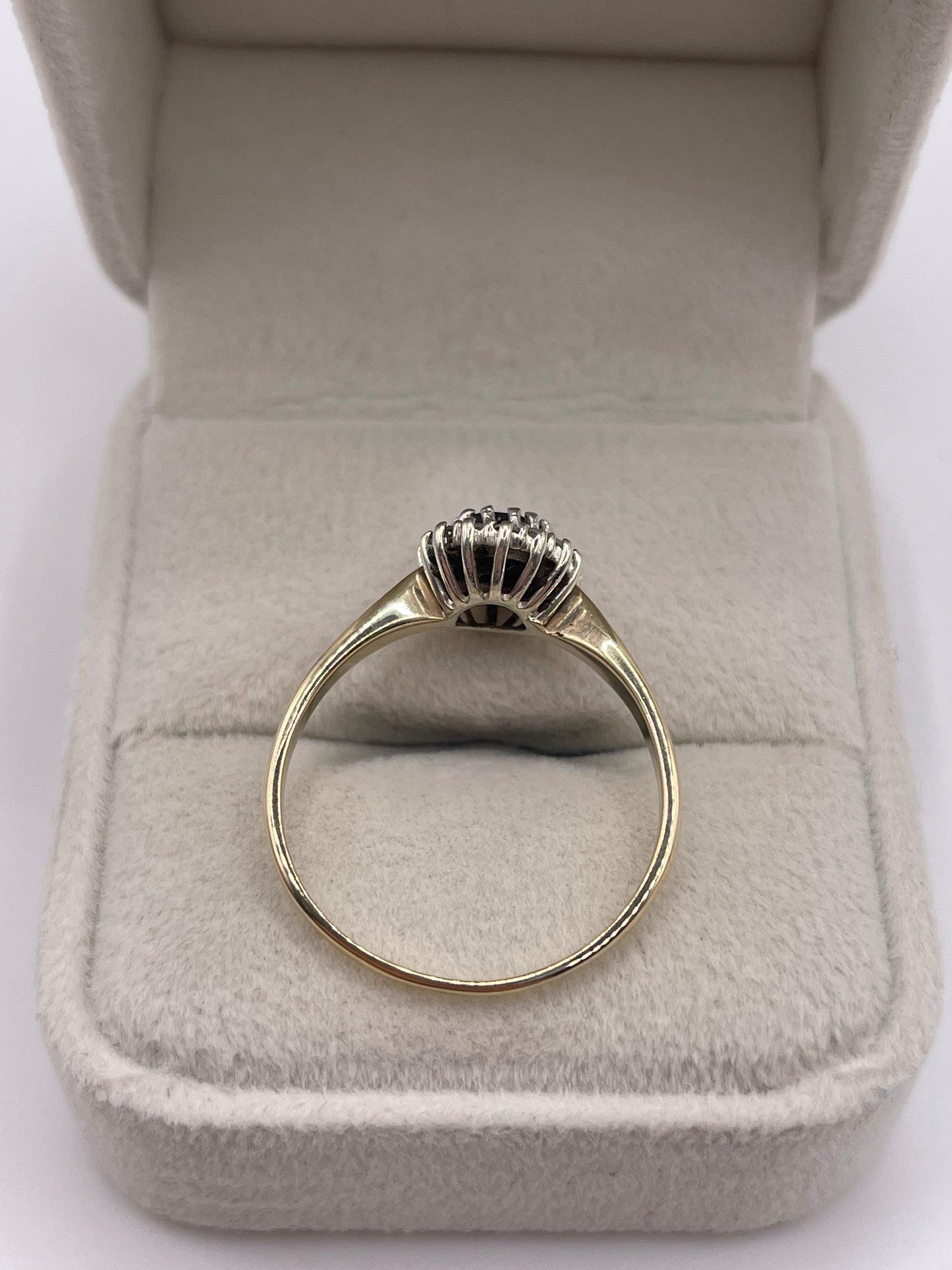 9ct gold sapphire and diamond ring