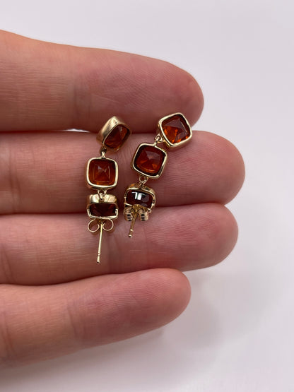 9ct gold garnet earrings
