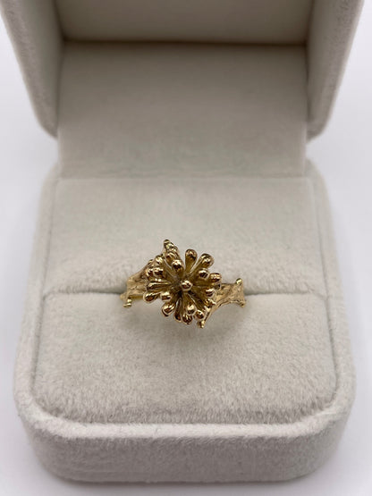 Unusual 14ct gold ring