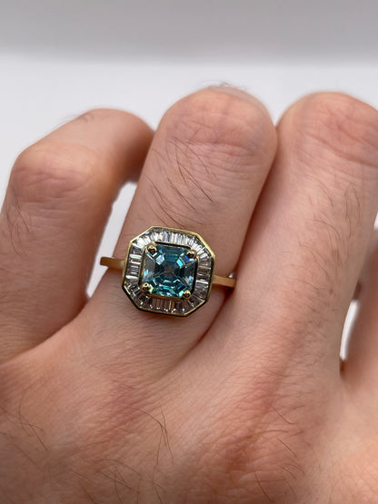 9ct gold zircon cluster ring