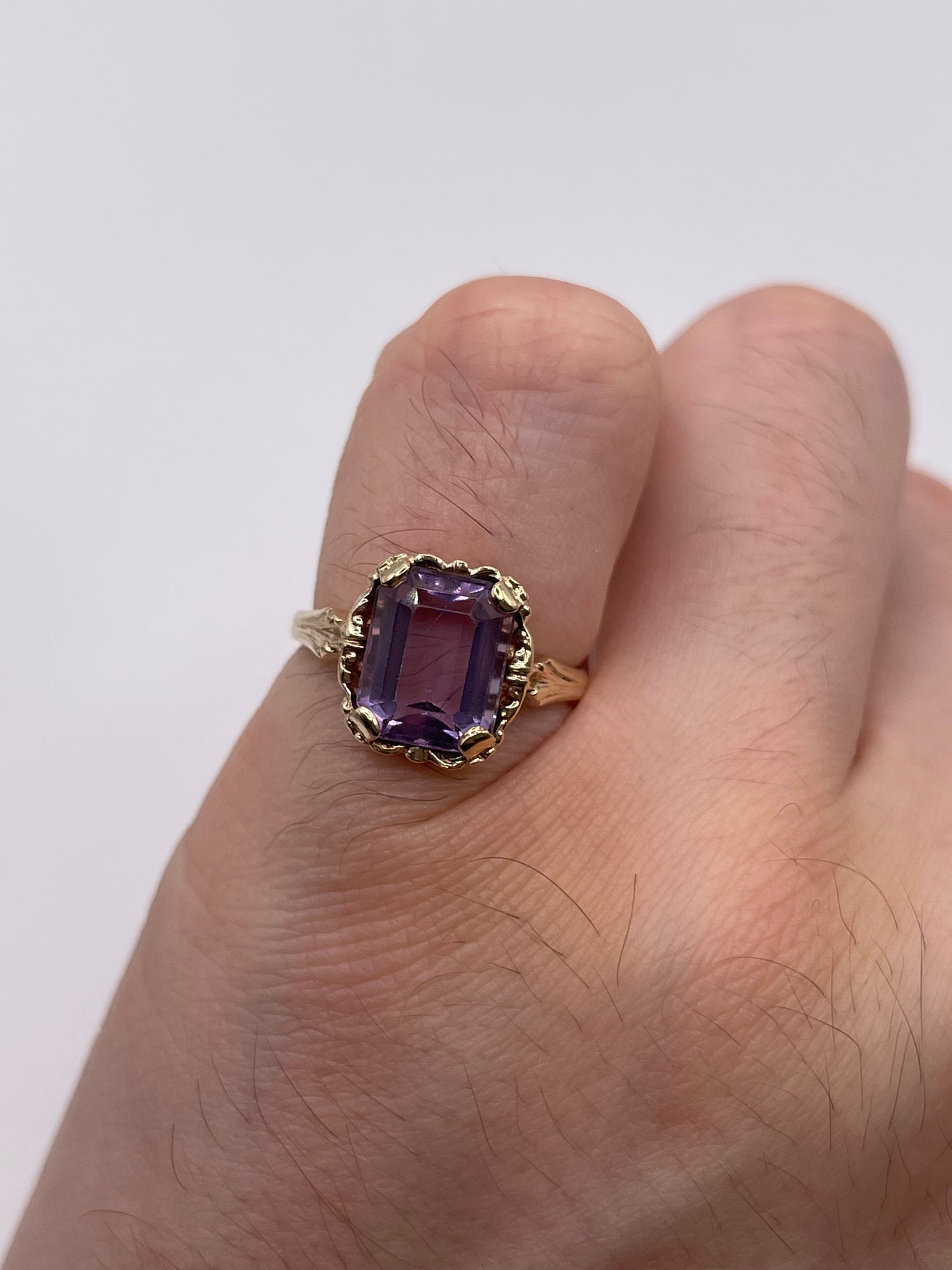 9ct gold amethyst ring