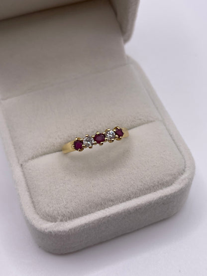 18ct gold ruby and diamond ring