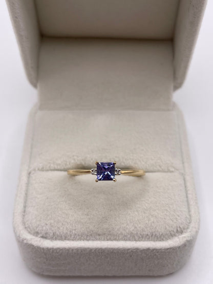 9ct gold tanzanite and diamond ring