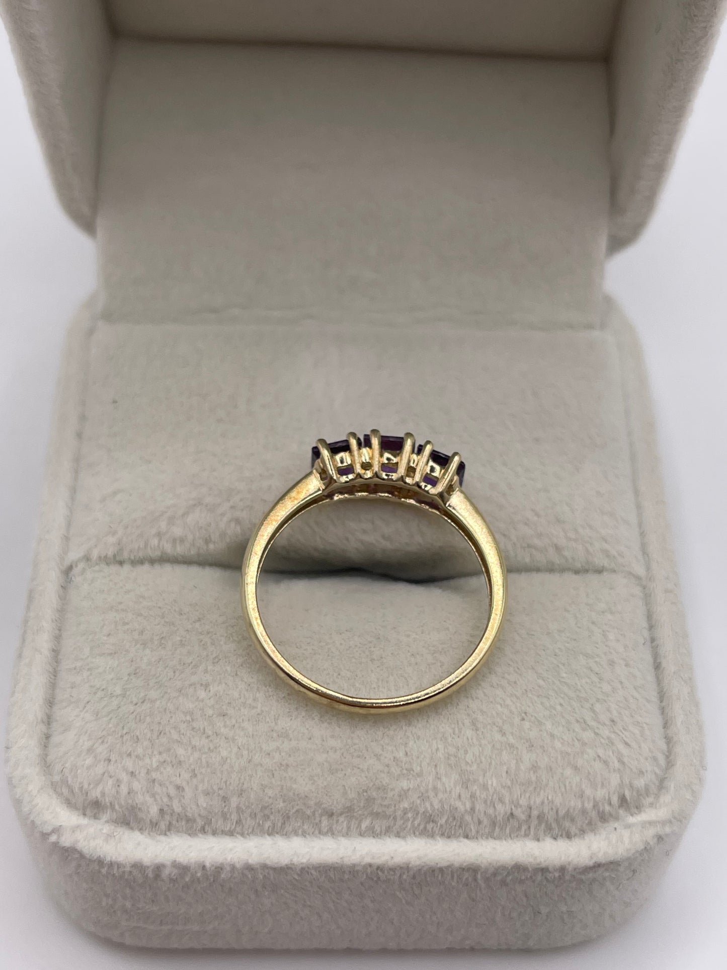 9ct gold amethyst ring