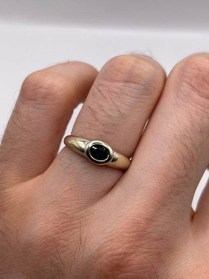 9ct gold sapphire gypsy ring