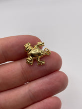 Load image into Gallery viewer, 9ct gold frog charm
