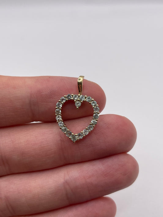 9ct gold alexandrite heart pendant