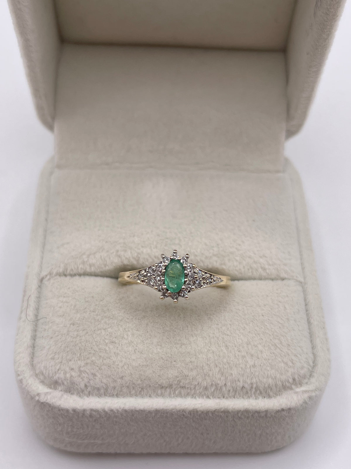 9ct gold emerald and diamond ring