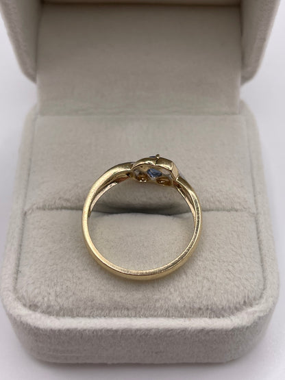 9ct gold sapphire and diamond ring