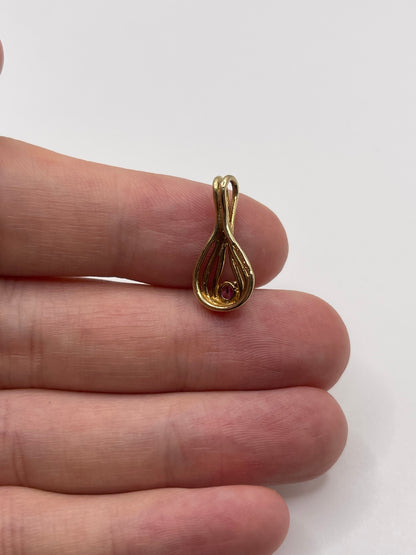 9ct gold ruby pendant