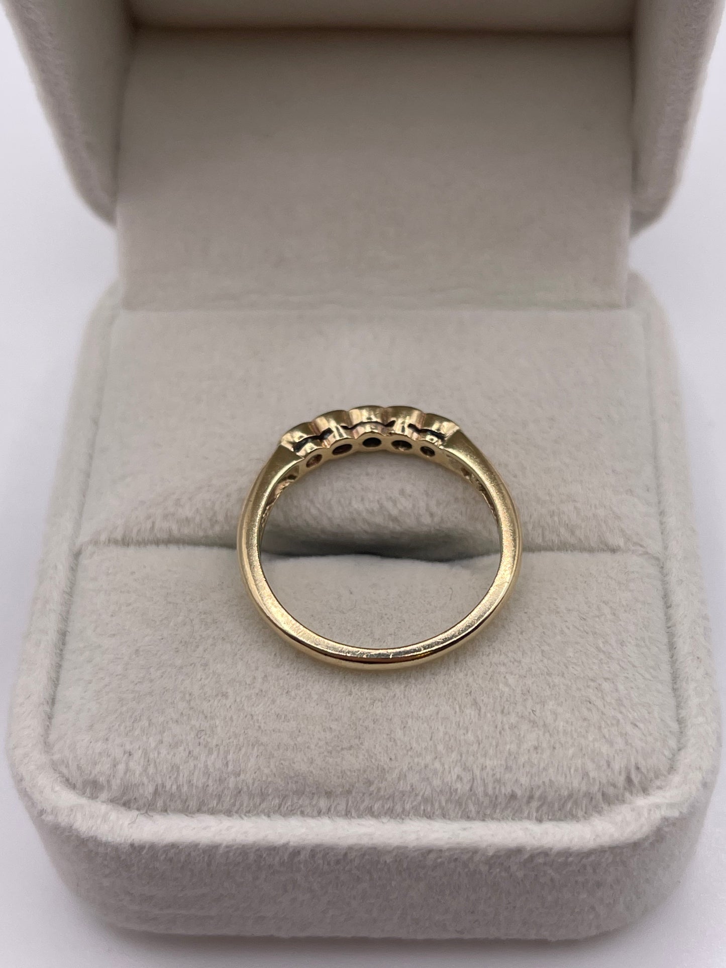 9ct gold topaz and diamond ring