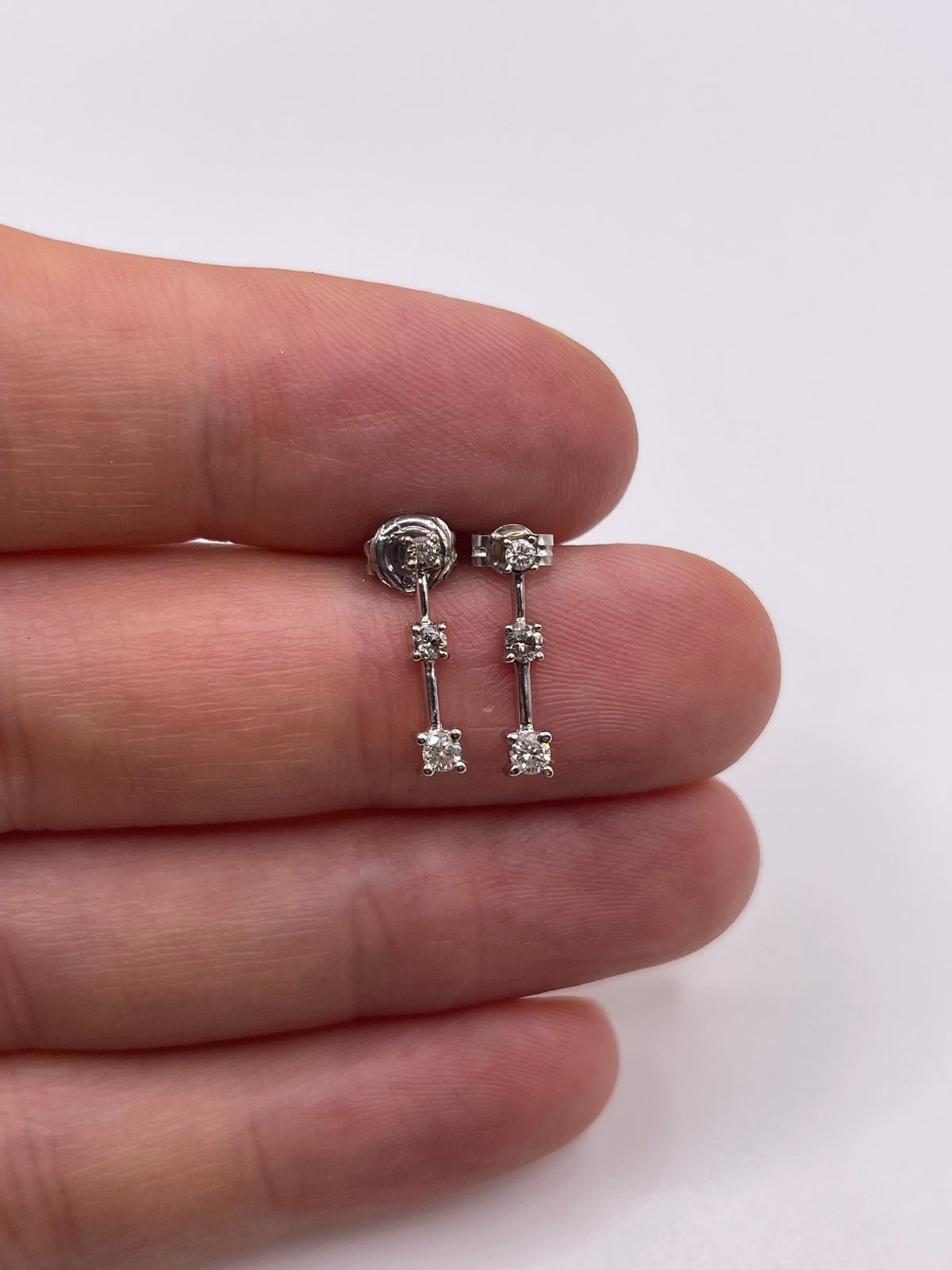 9ct white gold diamond earrings
