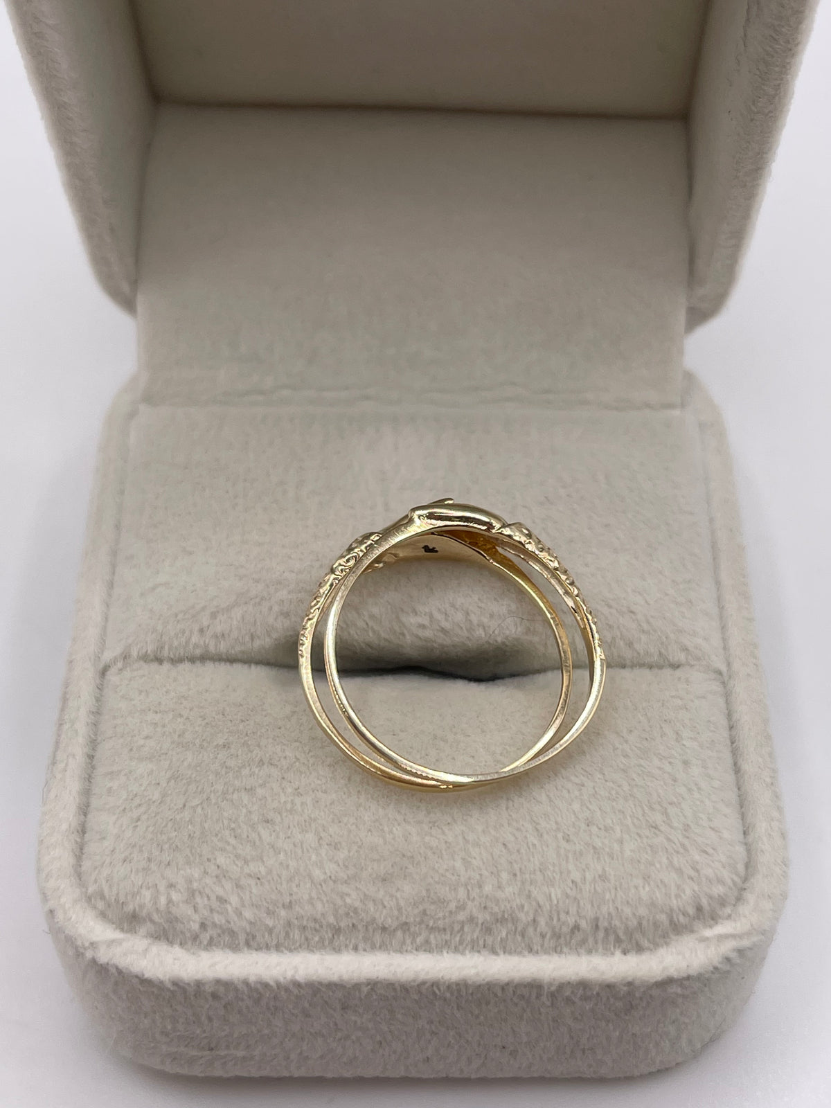 9ct gold Fede ring