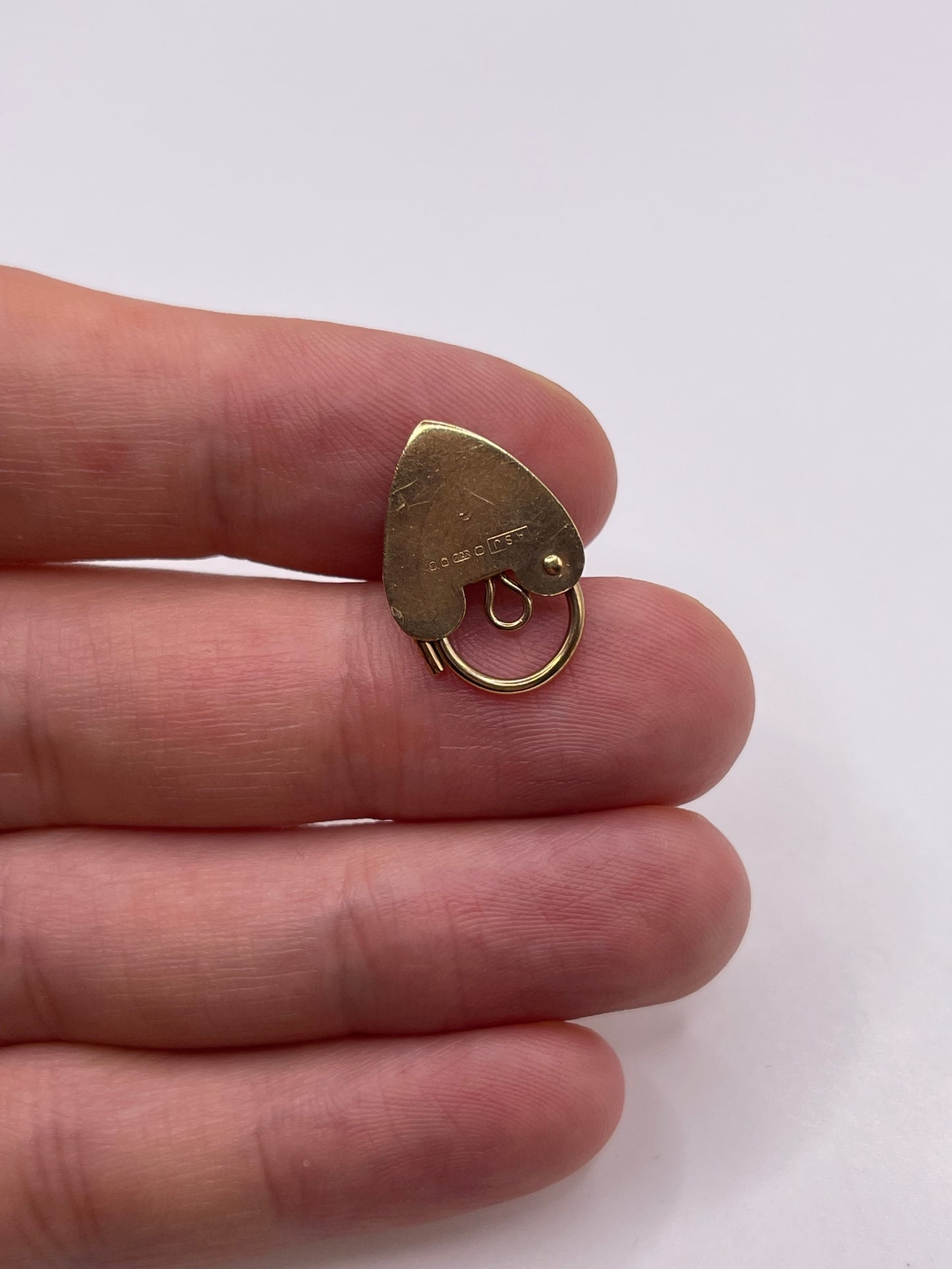 9ct gold padlock 10