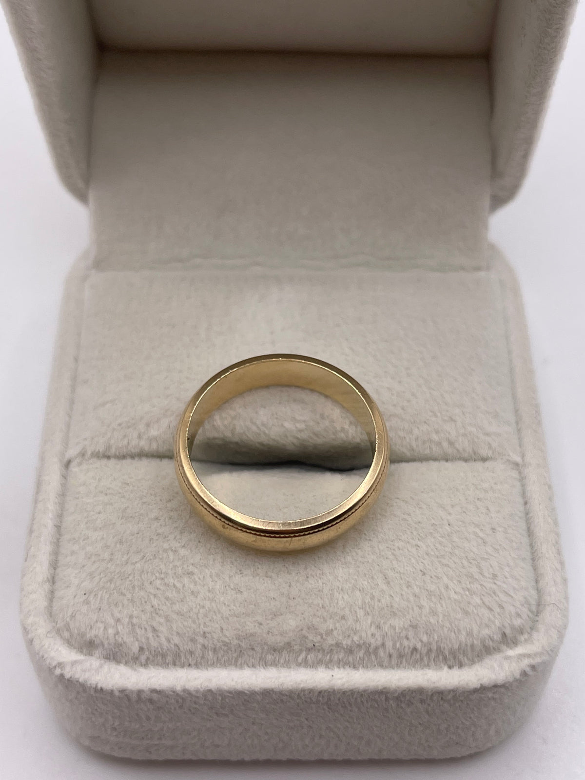 9ct gold band