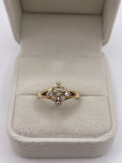 9ct gold diamond cluster ring
