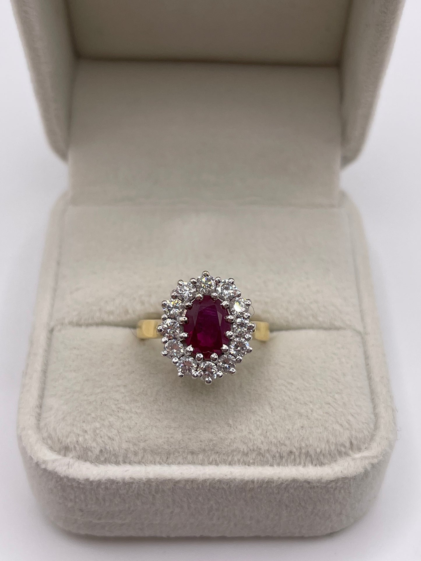 18ct gold ruby and diamond ring