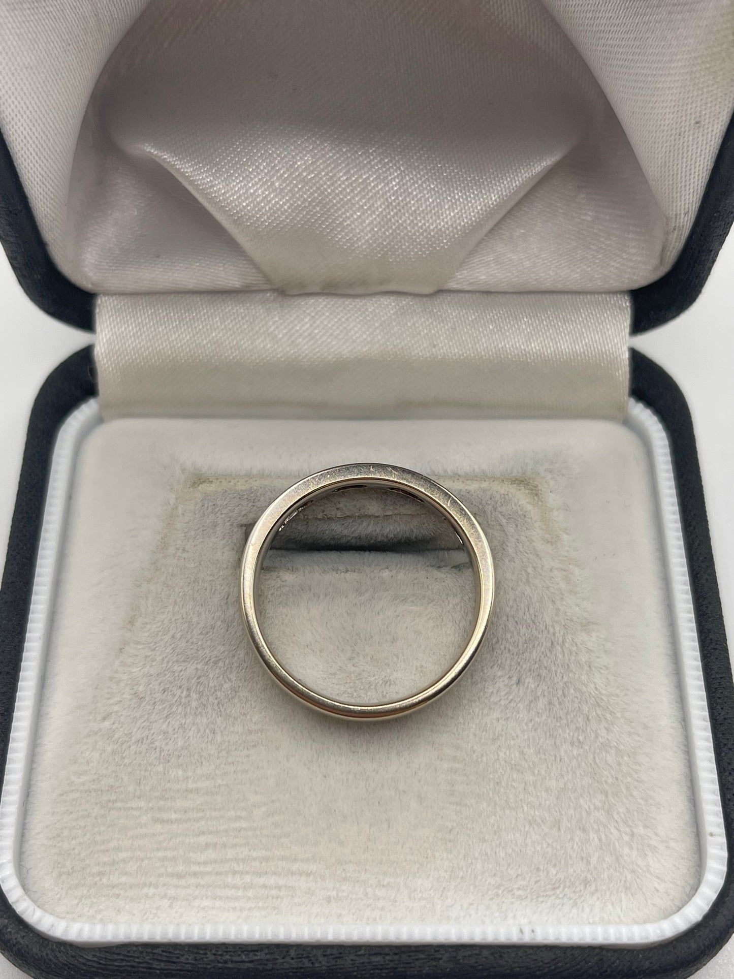 18ct white gold ruby and diamond ring