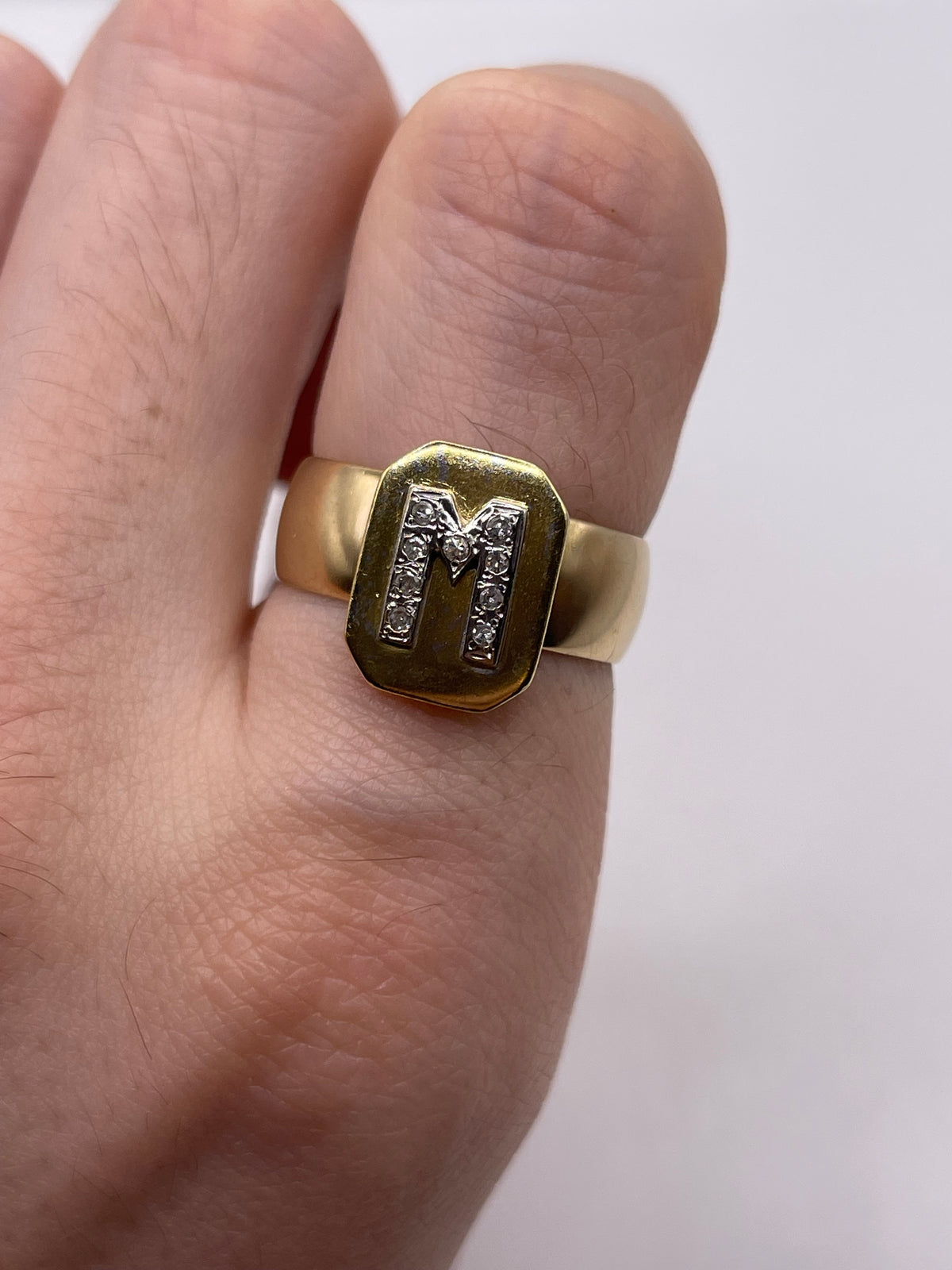 9ct gold diamond initial M ring
