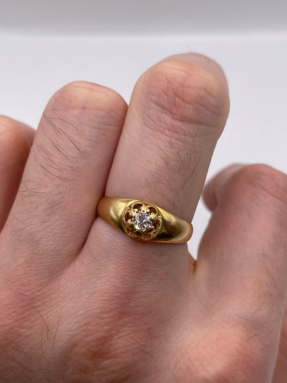Antique 18ct gold old cut diamond ring