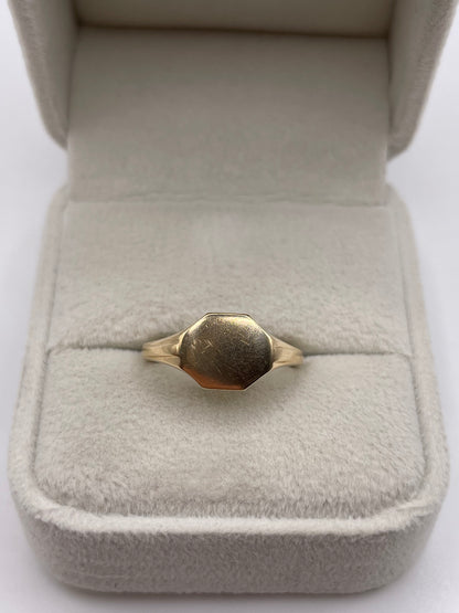 9ct gold signet ring