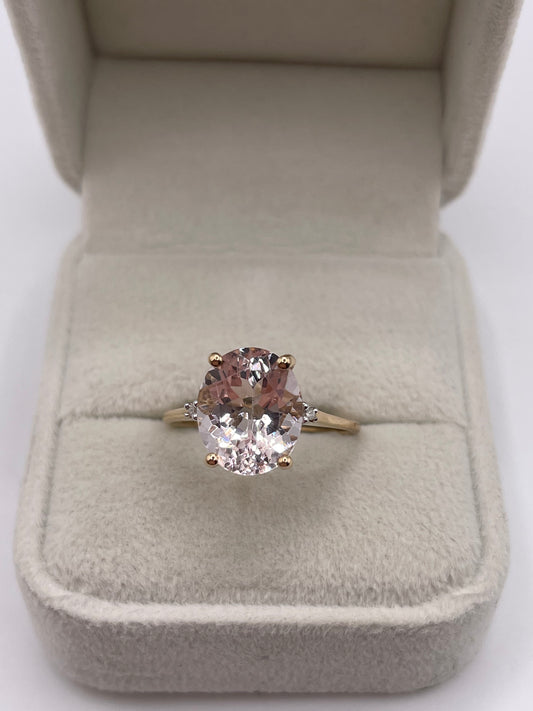 9ct gold kunzite and diamond ring