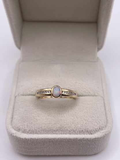 9ct gold opal and diamond ring