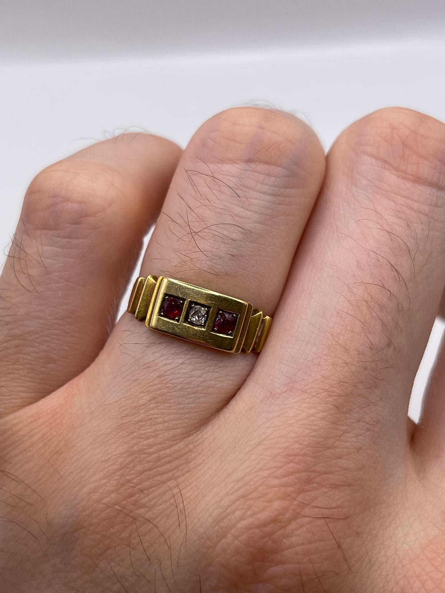 Antique 18ct gold ruby and diamond ring