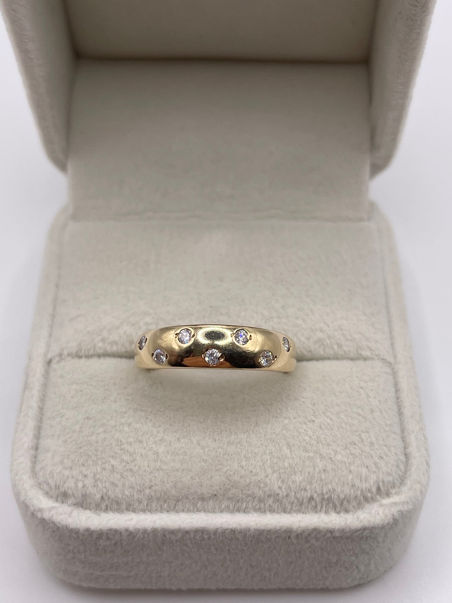9ct gold cz ring