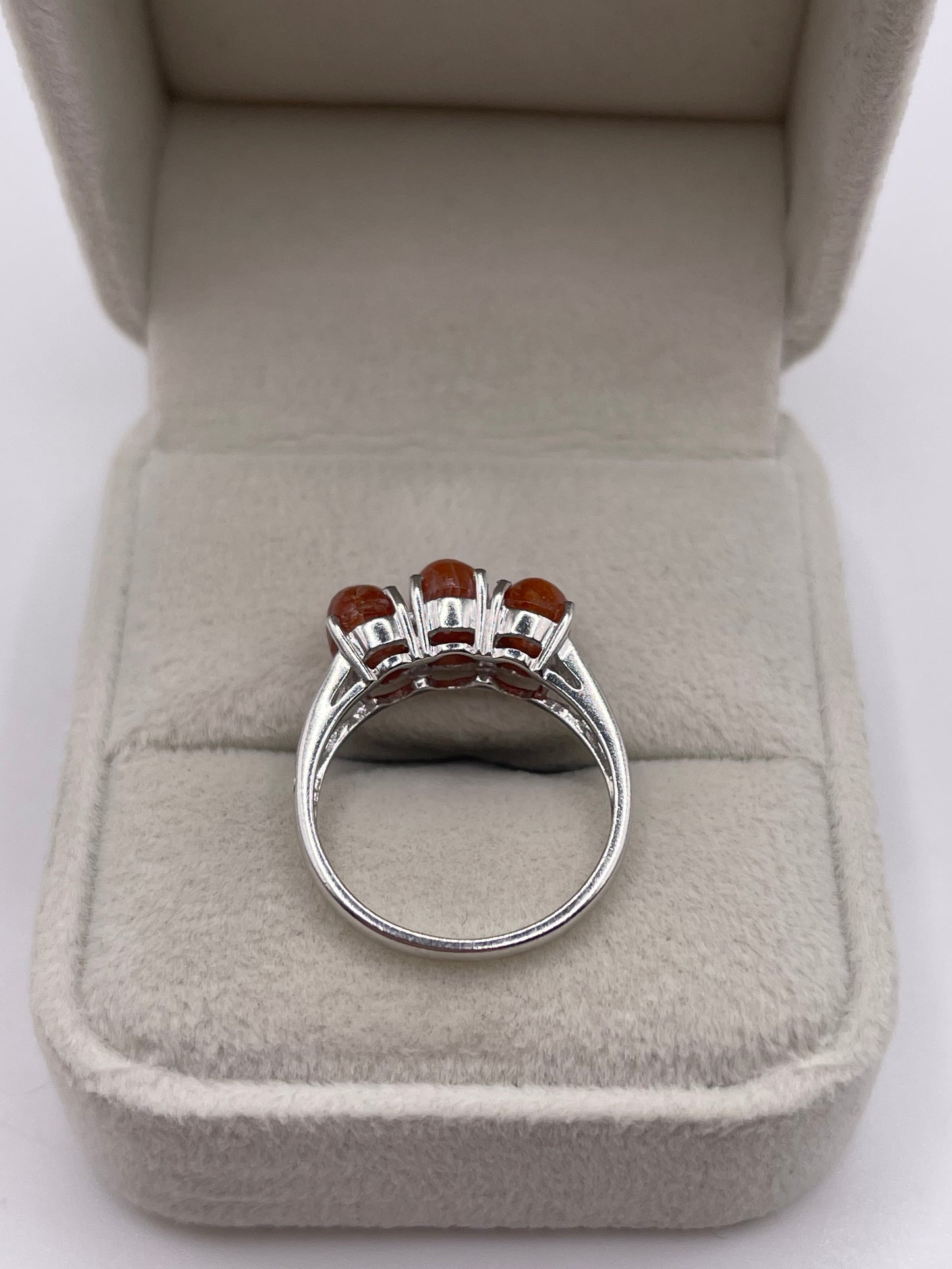 9ct white gold sandstone ring