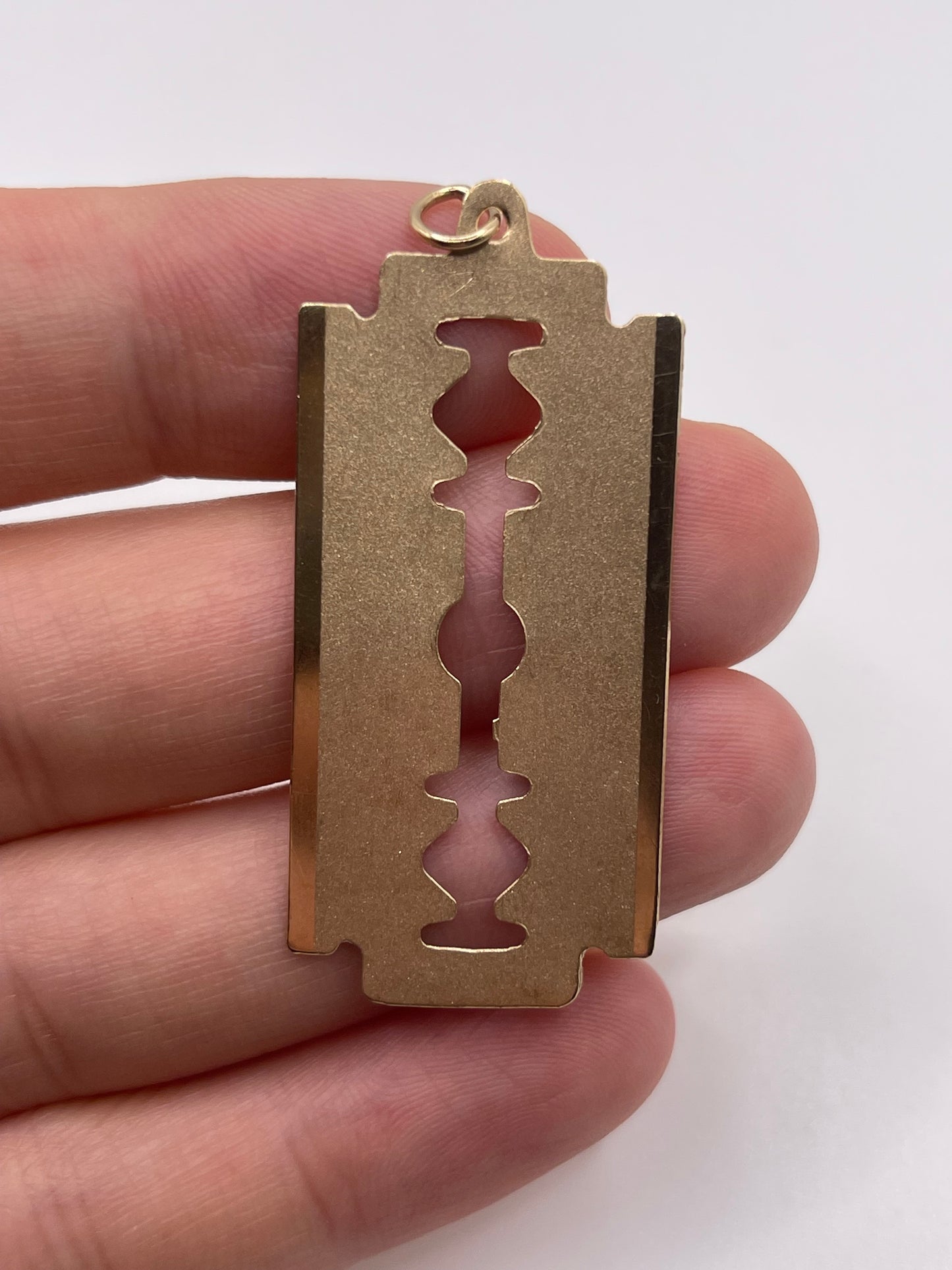 9ct gold razor blade pendant