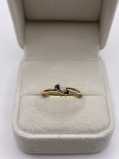 9ct gold sapphire and diamond ring