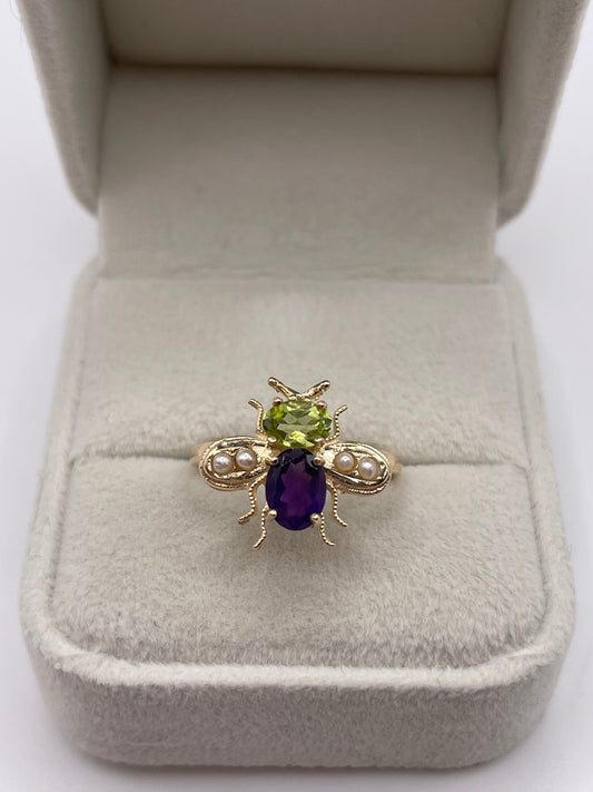 9ct gold amethyst, peridot and pearl fly ring