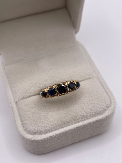 9ct gold sapphire ring