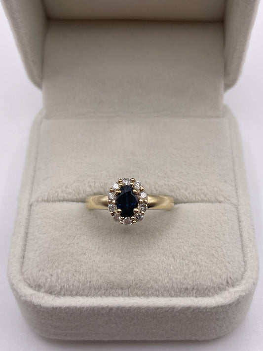 9ct gold sapphire and diamond ring