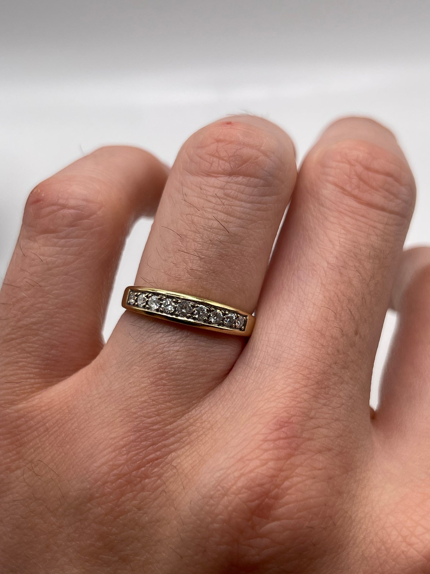 9ct gold diamond ring