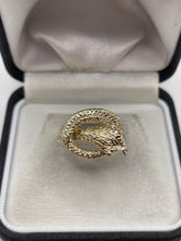 Load image into Gallery viewer, Heavy 9ct gold snake ring
