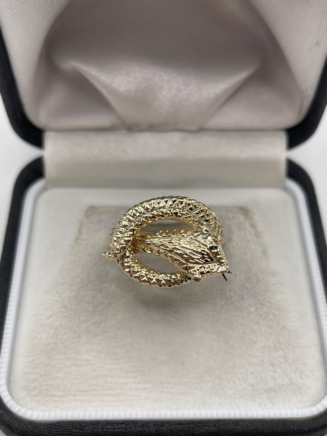 Heavy 9ct gold snake ring