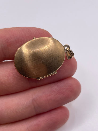 9ct gold diamond locket pendant