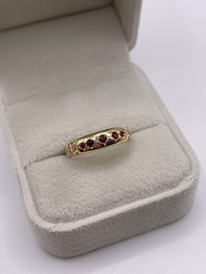 9ct gold garnet gypsy ring
