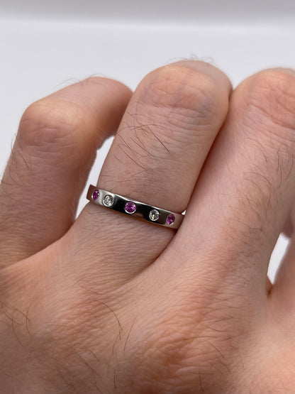 18ct white gold pink sapphire and diamond ring