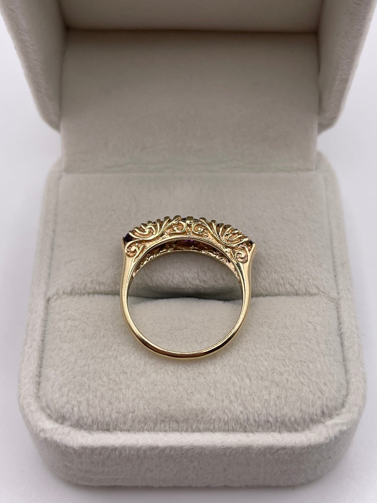 9ct gold amethyst ring