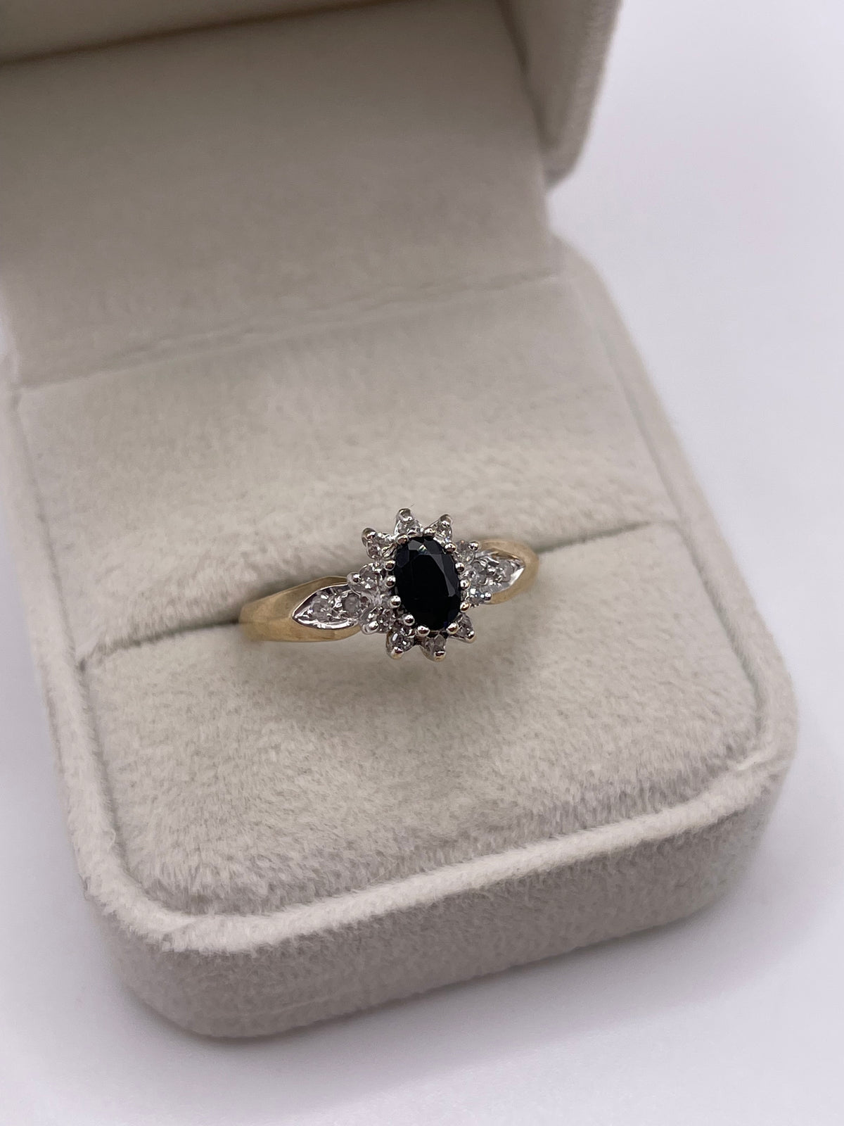 9ct gold sapphire and diamond ring