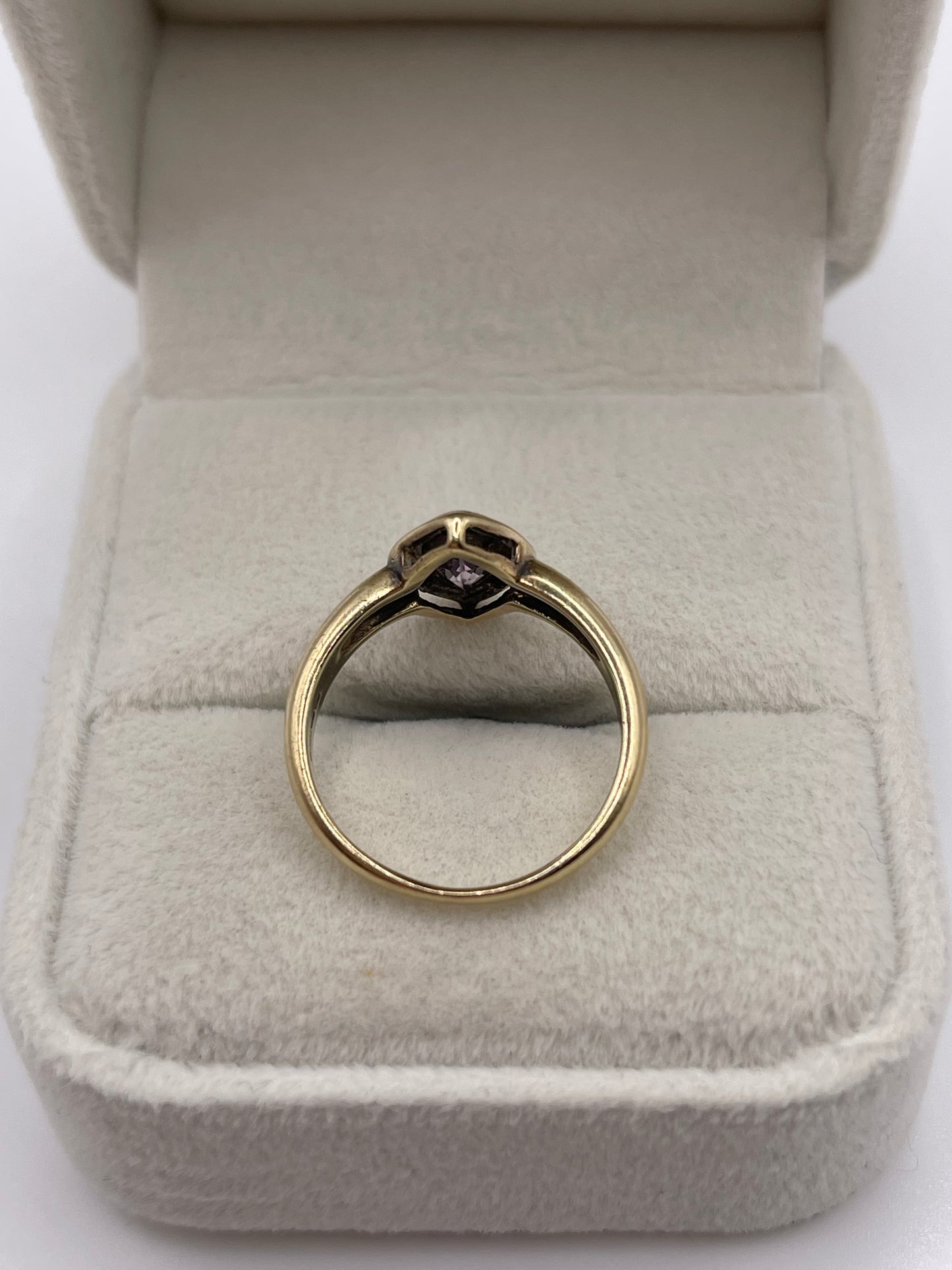 9ct gold amethyst ring