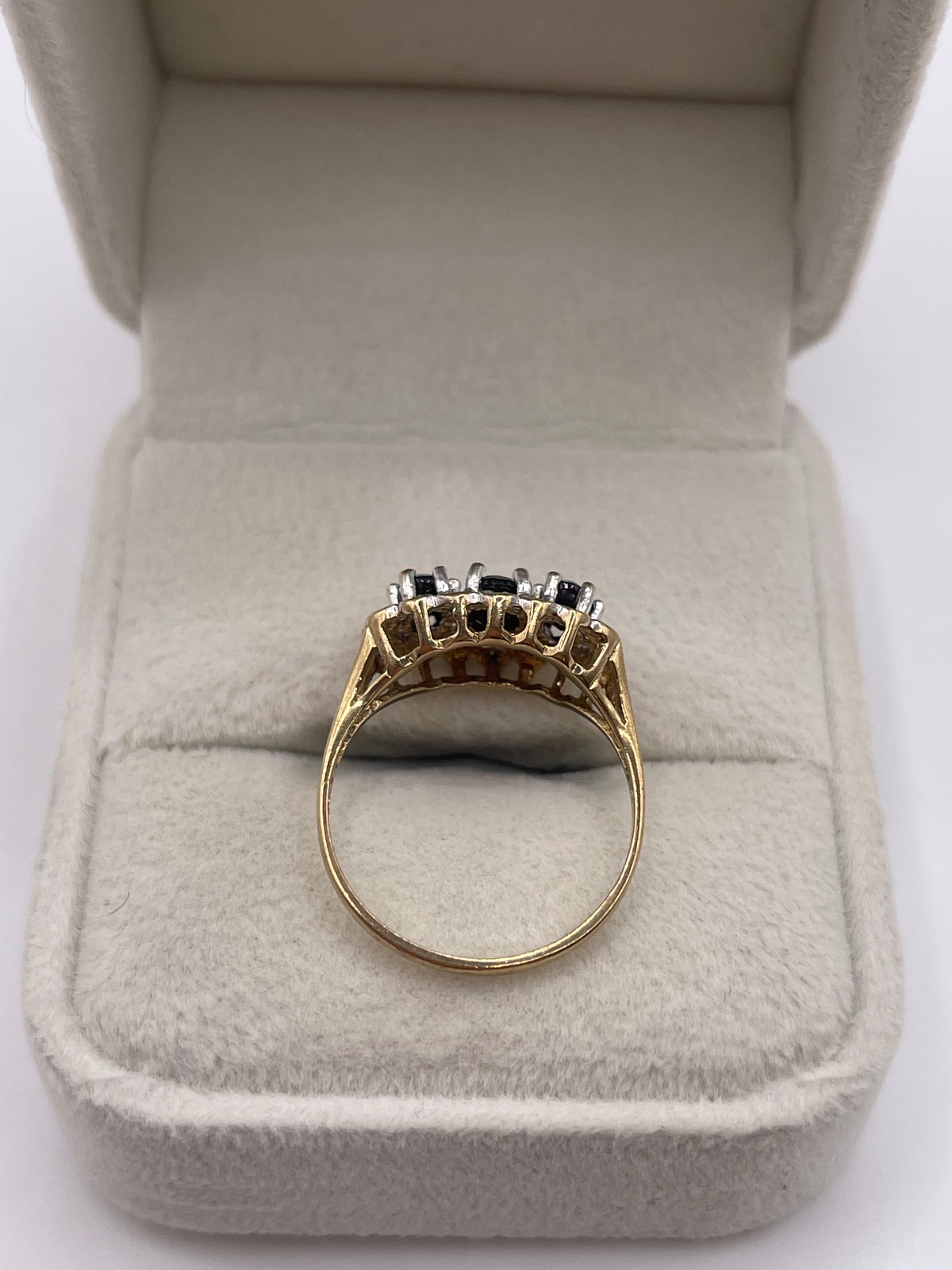 9ct gold sapphire and diamond ring